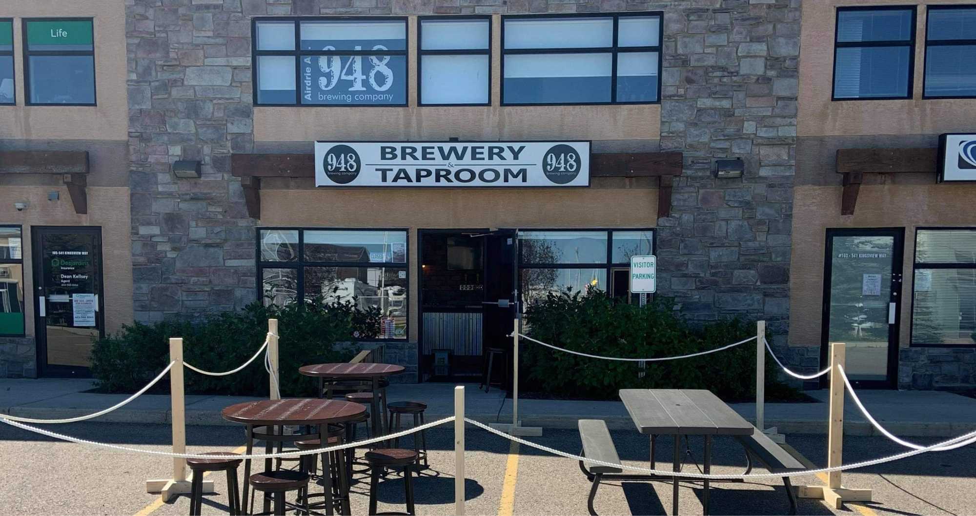 A picture of the 948 Brewing Company outside patio